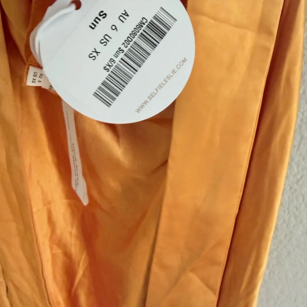 Selfie Leslie Italia Azure Crossover Halter neck Satin Maxi Dress Sun - Picture 4 of 7